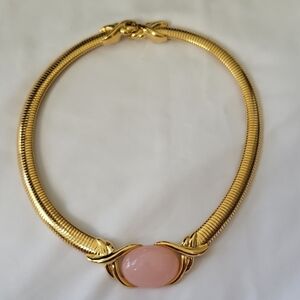 Vintage Trifari Gold Tone Pink Cabachon Choker